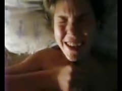Kaksi pussies mukana ryhmä seksiä miesten kanssa