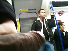 Kaksi vahvaa jäsen yhden orgasmin saaminen pillua