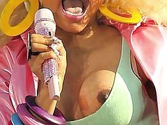 Lezley zen suihinotto jälkeen striptease