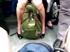 Kaksi sairaanhoitajaa, mutta yleensä huoria!