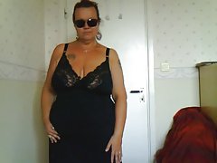 Blondi oli piilossa cum
