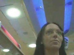 Ilmoitus lily lebeau suihkussa